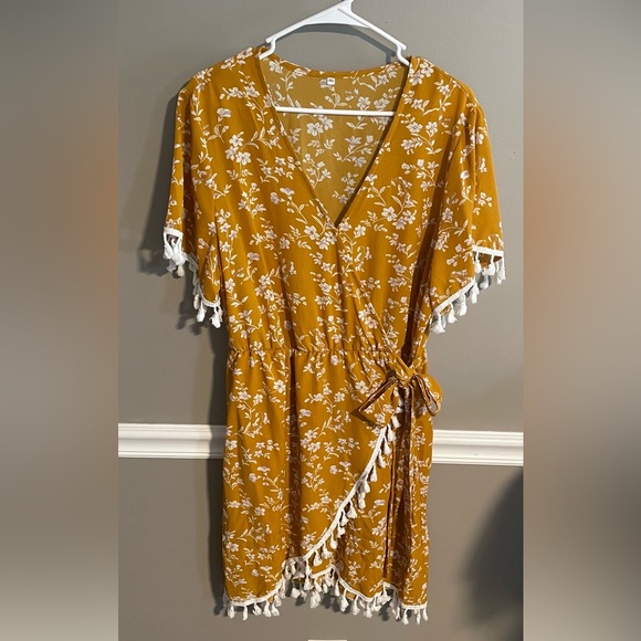 Faux Wrap Floral Tassel Dress - Picture 4 of 11